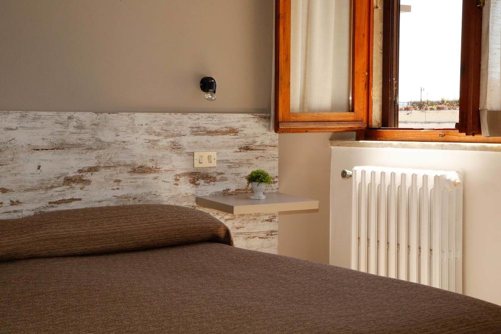 Hotel Mom Assisi Santa Maria Degli Angeli  Extérieur photo