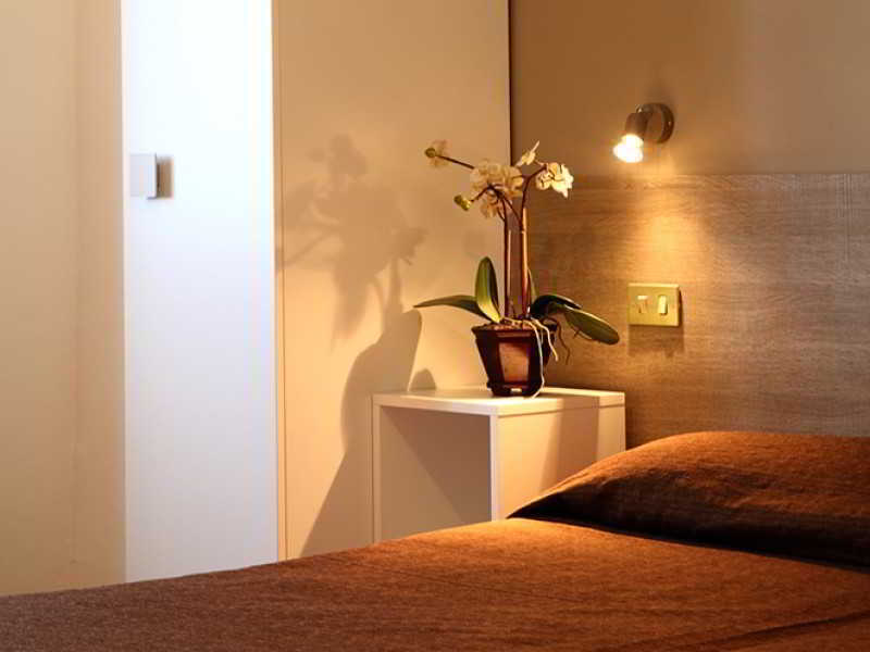 Hotel Mom Assisi Santa Maria Degli Angeli  Extérieur photo
